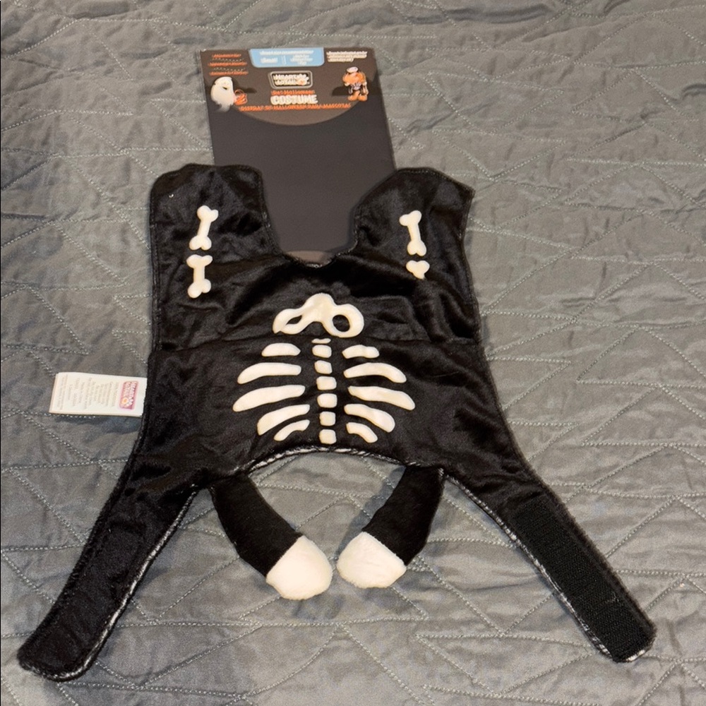 NWT Heart to tail Pet Skeleton Costume - Black and White just costume NOT Mask